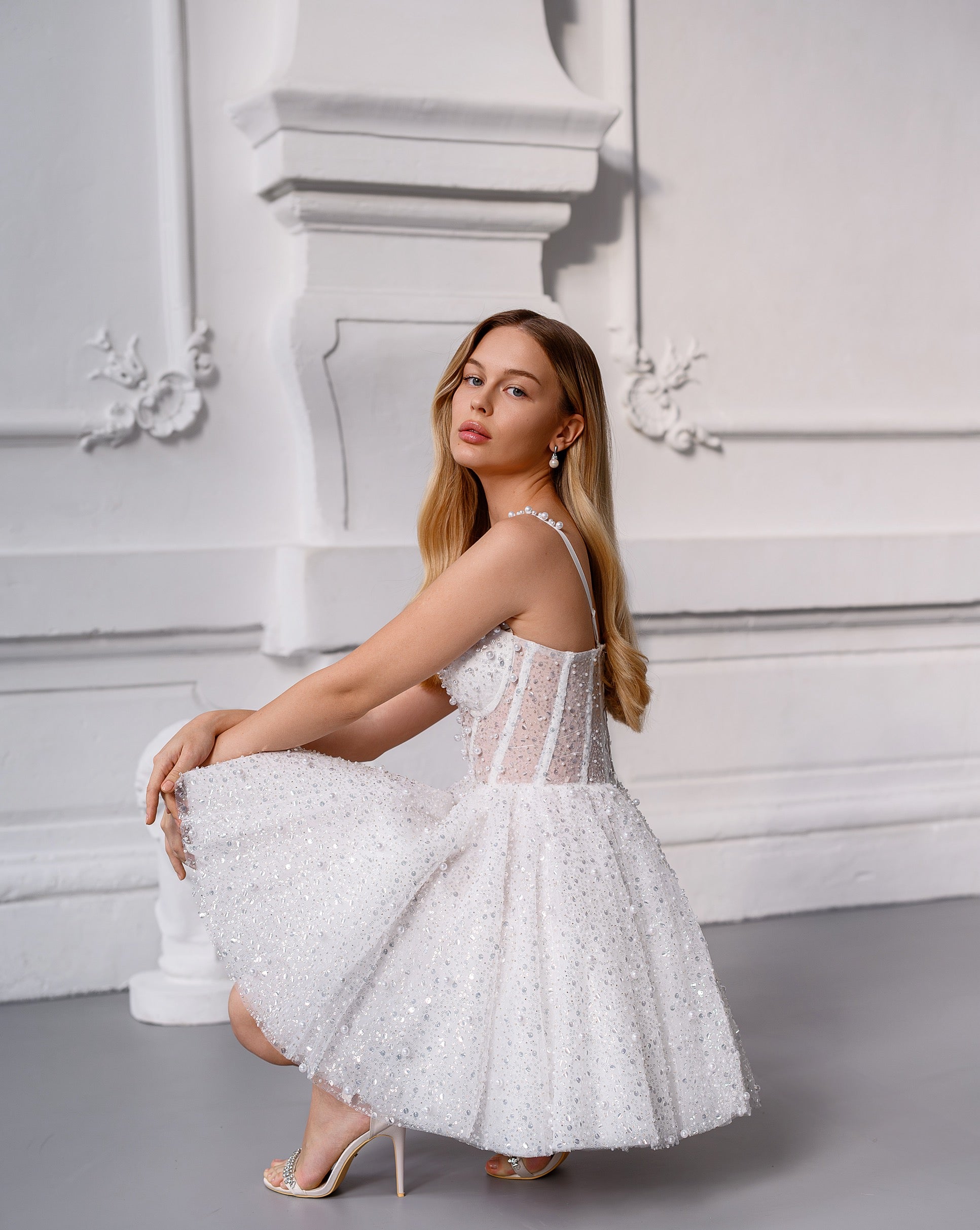NOLA GREY - MINI DRESS -ANETTA WHITE