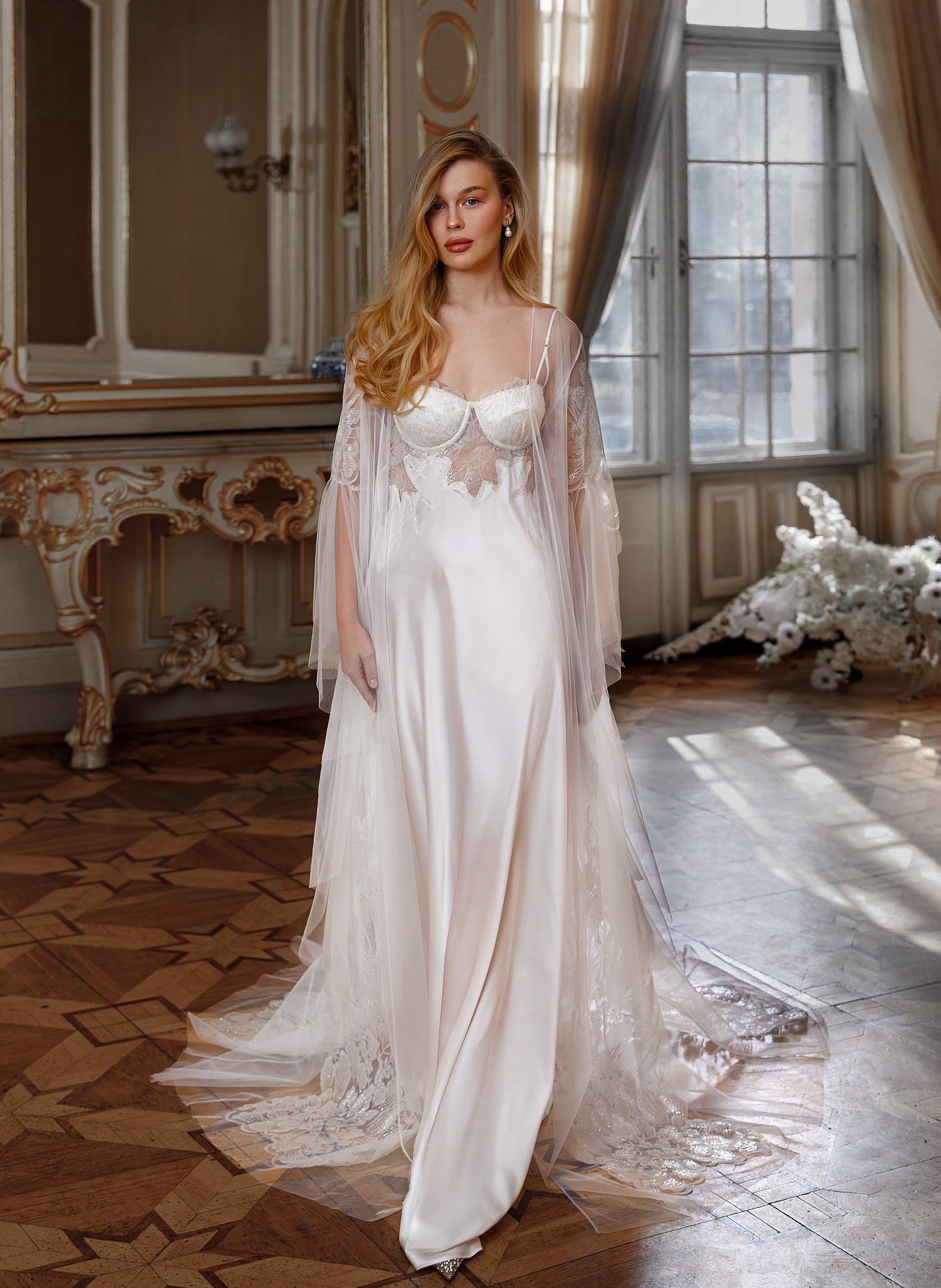 BRIDAL ROBE - AURORA