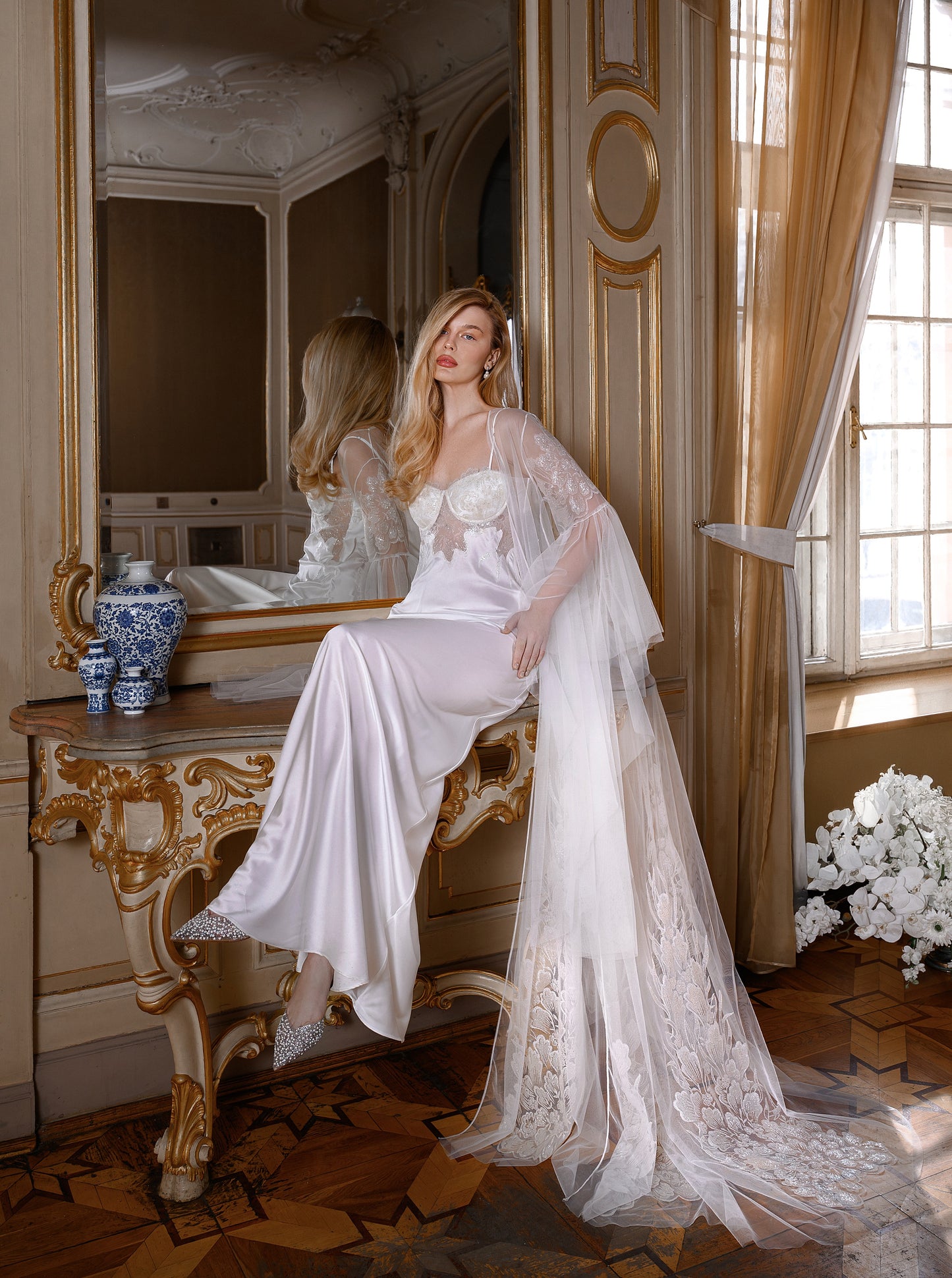 BRIDAL ROBE - AURORA