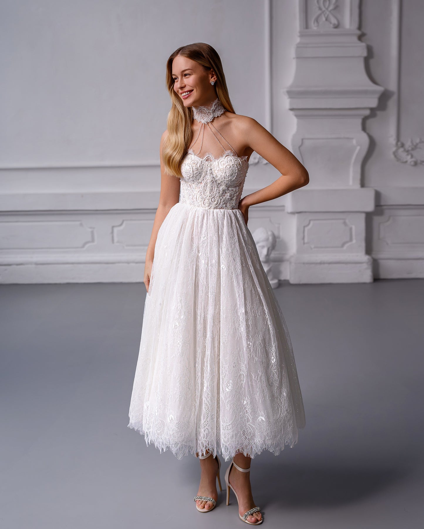 NOLA GREY - MIDI DRESS - MARTINA WHITE