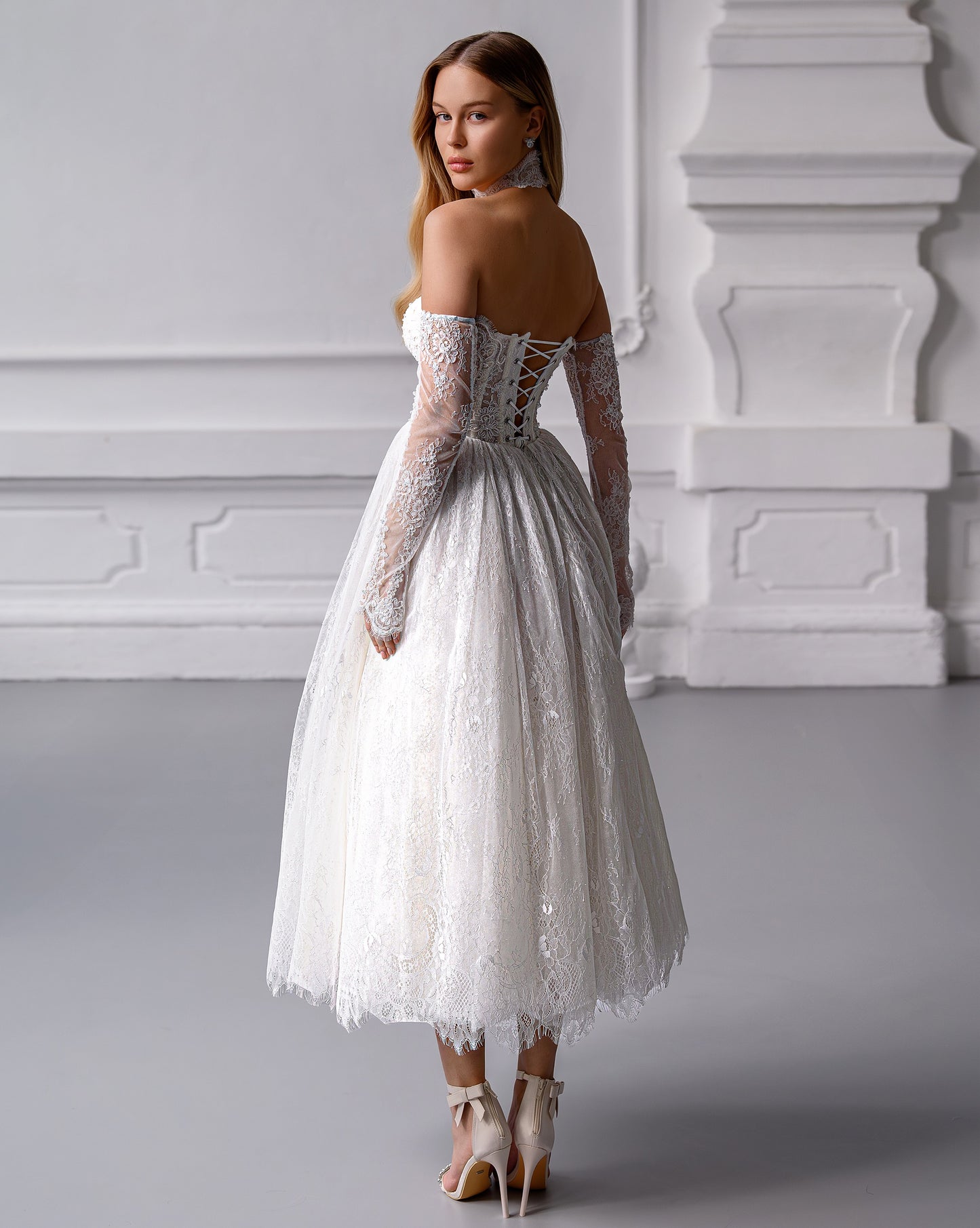 NOLA GREY - MIDI DRESS - MARTINA WHITE