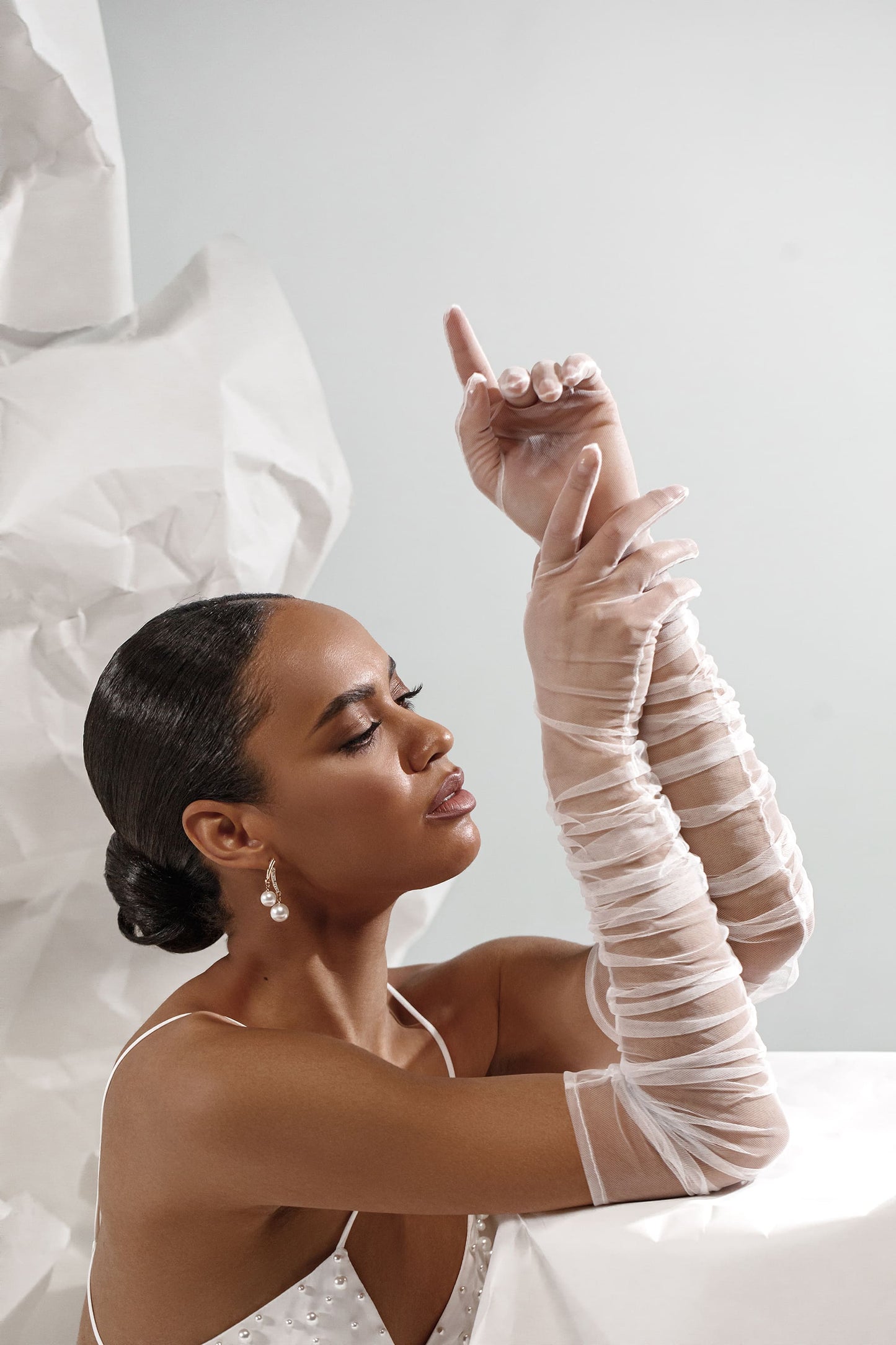 GLOVES - IVA