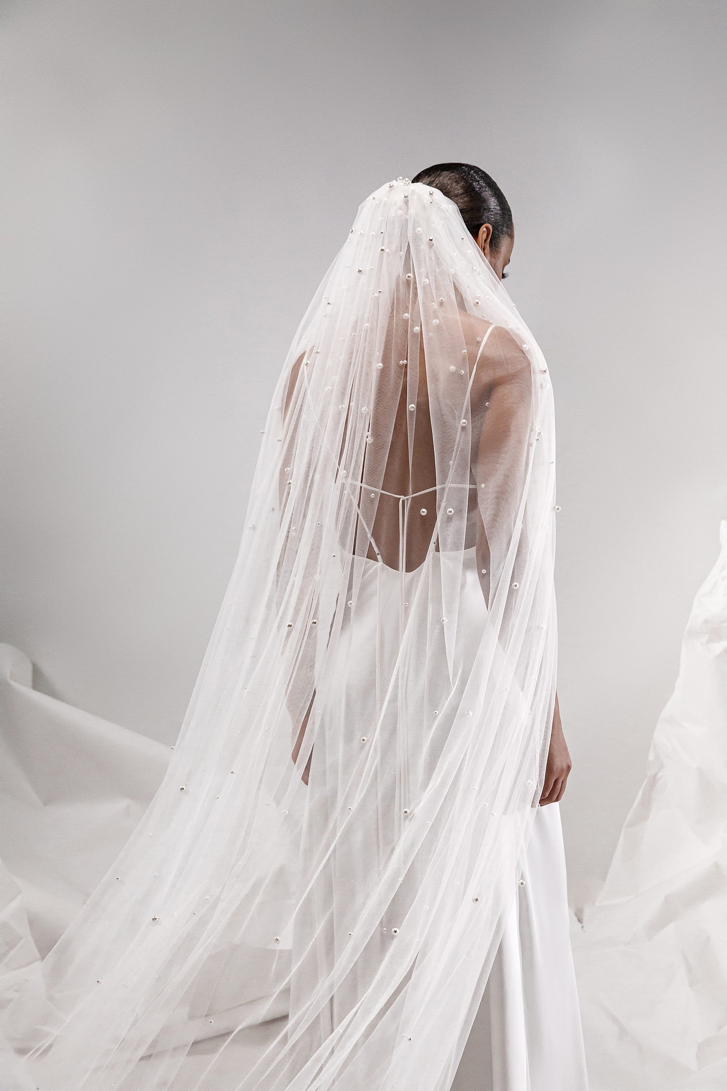 NOLA GREY - VEIL - LOLA