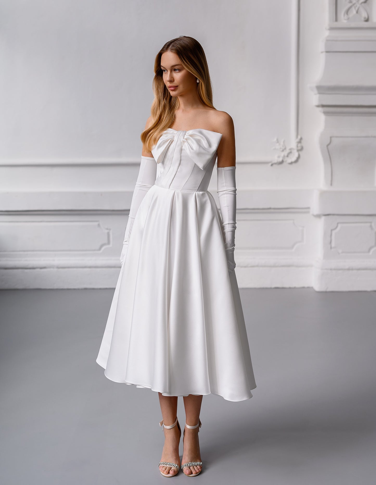 NOLA GREY - MIDI DRESS - CAROLINE WHITE